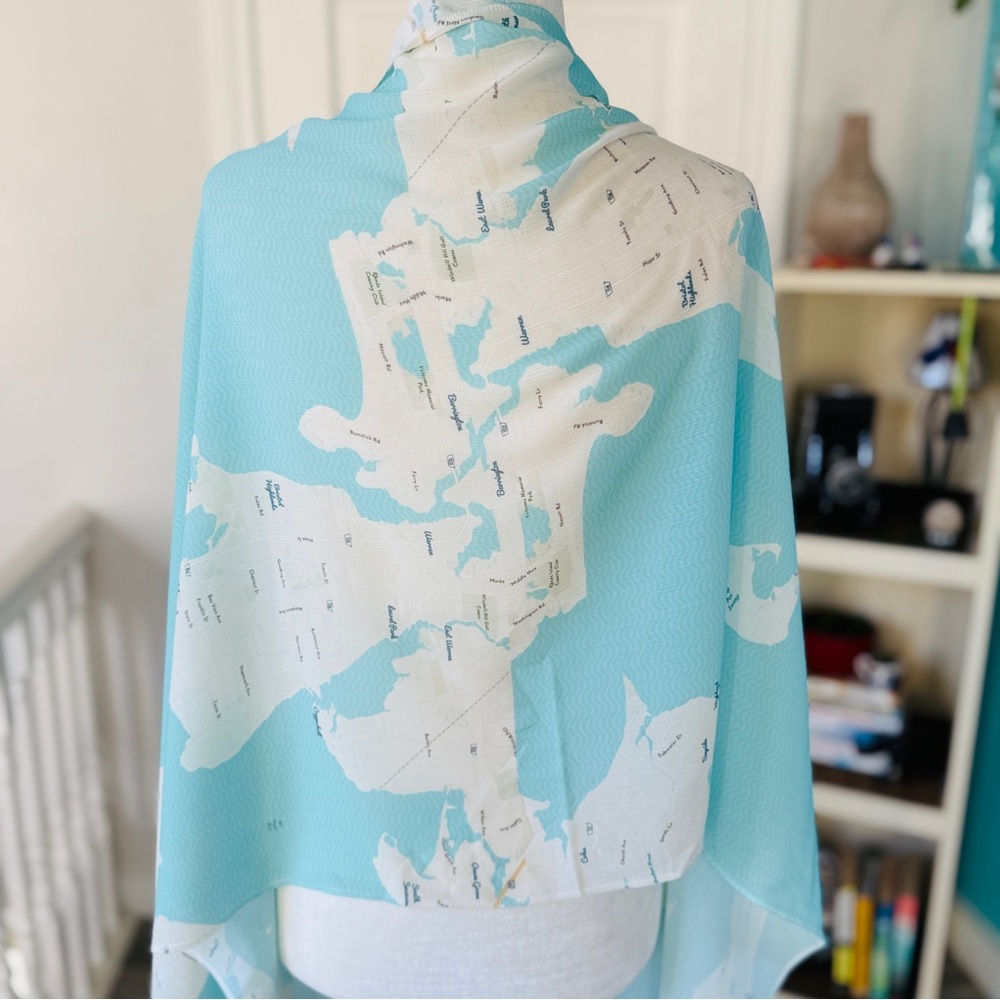 NEW without TAGS Elegant Wrap with map of Aquidneck Island, Newport Rhode Island